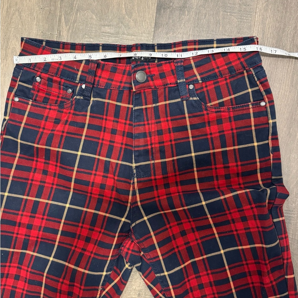 Plaid Skinny Pants – Size 10